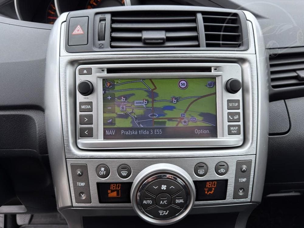 2012 Toyota VERSO - 13