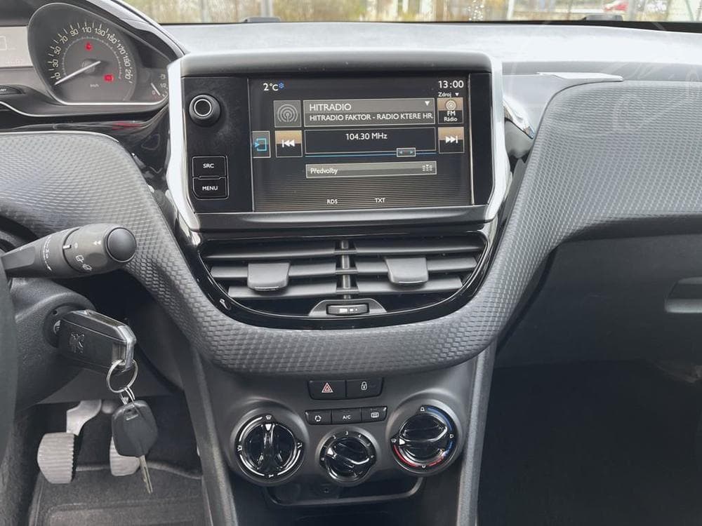 2016 Peugeot 2008 - 14