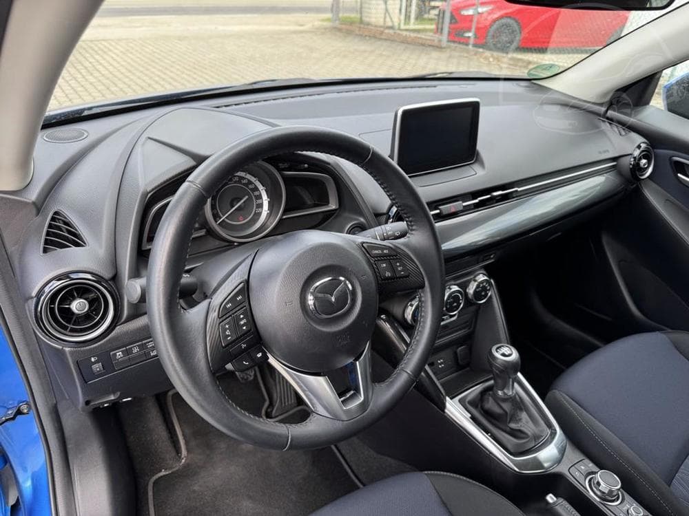 2017 Mazda 2 - 14