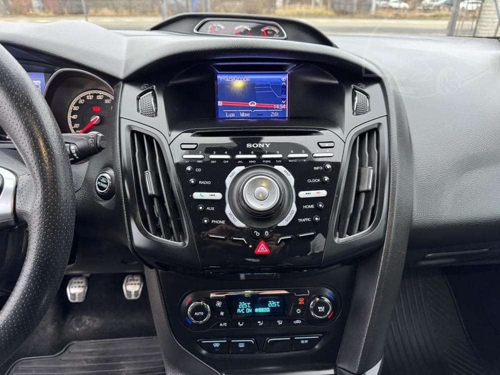 2012 Ford FOCUS - 14