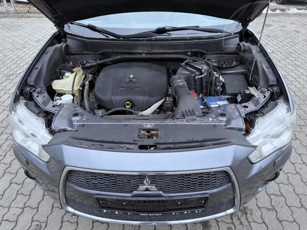 2011 Mitsubishi OUTLANDER - 14
