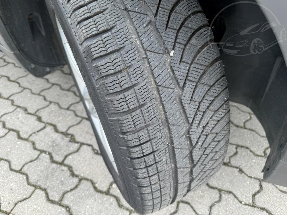 2011 Ford KUGA - 15