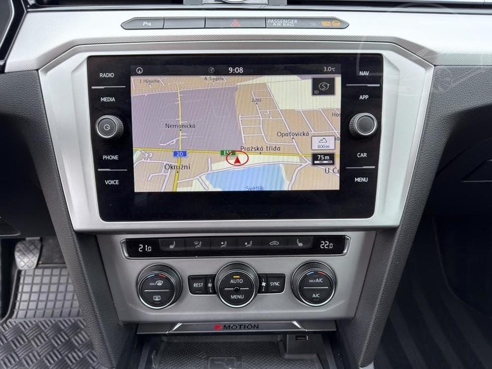 2017 Volkswagen PASSAT - 15