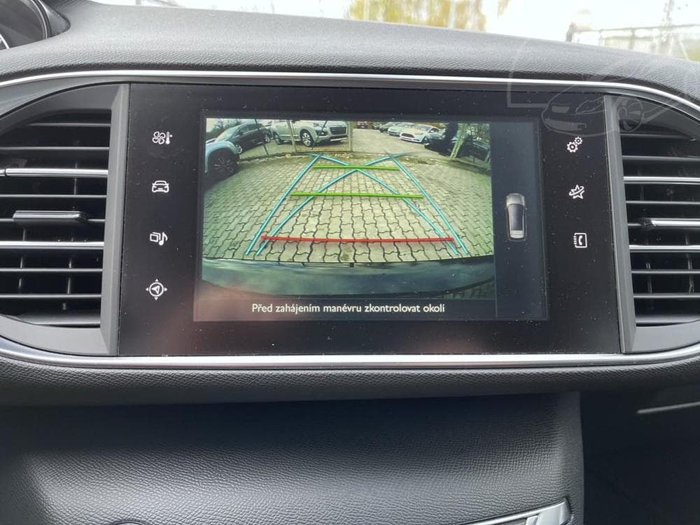 2014 Peugeot 308 - 17