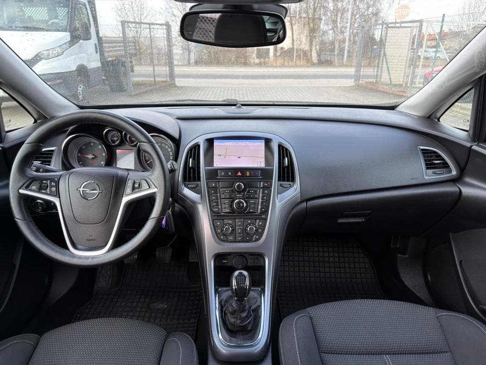 2015 Opel ASTRA - 18