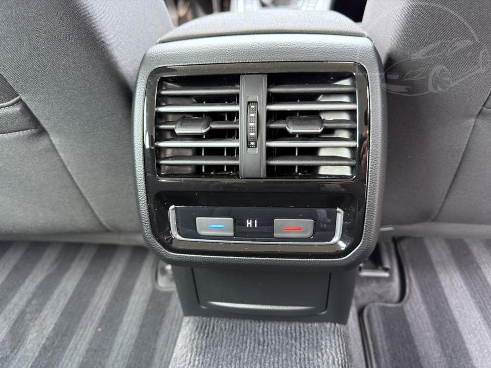 2017 Volkswagen PASSAT - 20