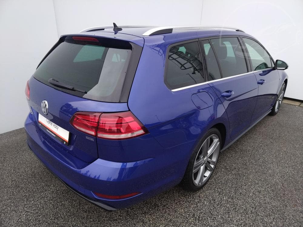 2017 Volkswagen Golf - 2