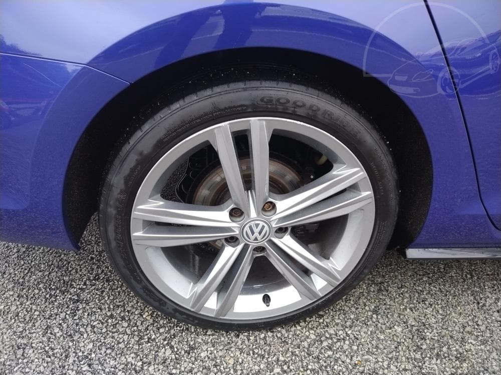 2017 Volkswagen Golf - 8