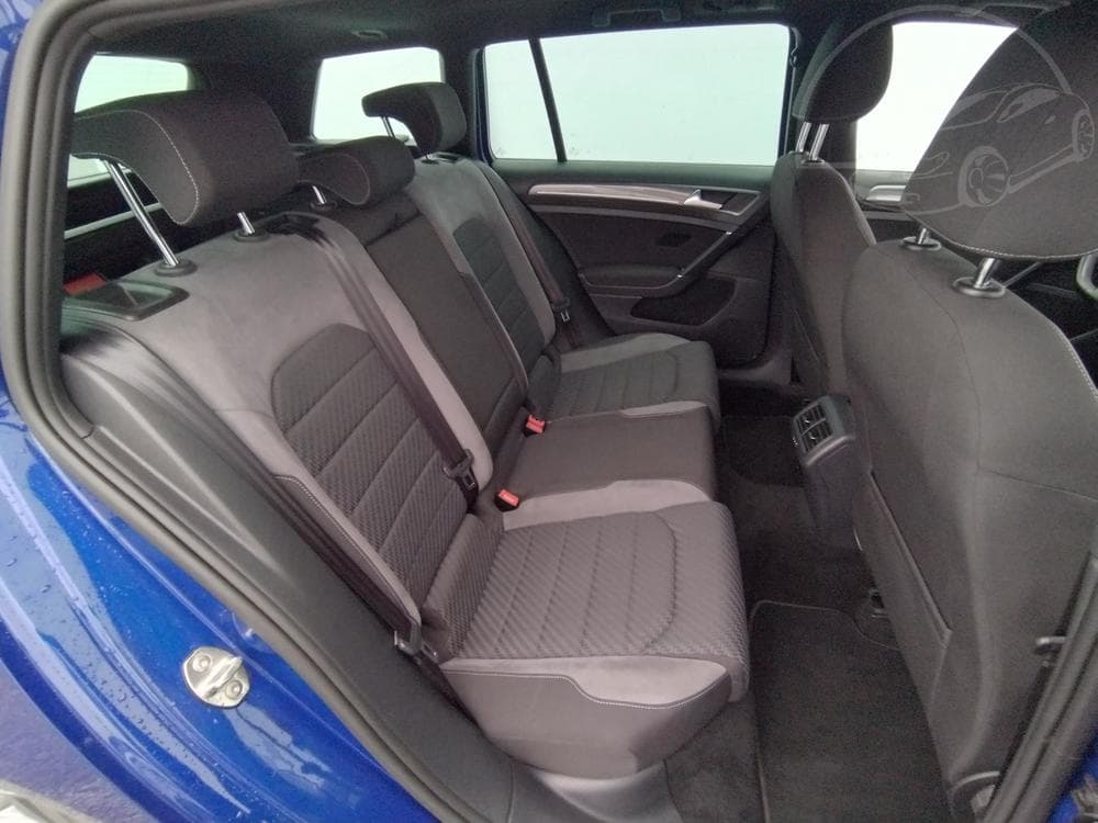 2017 Volkswagen Golf - 9