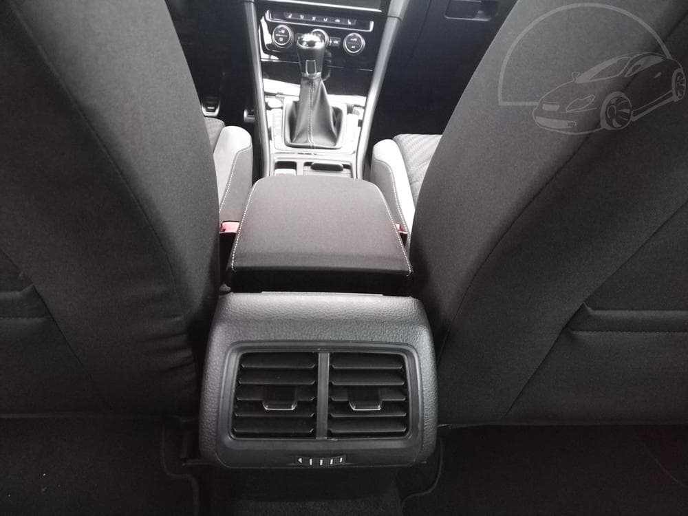 2017 Volkswagen Golf - 14