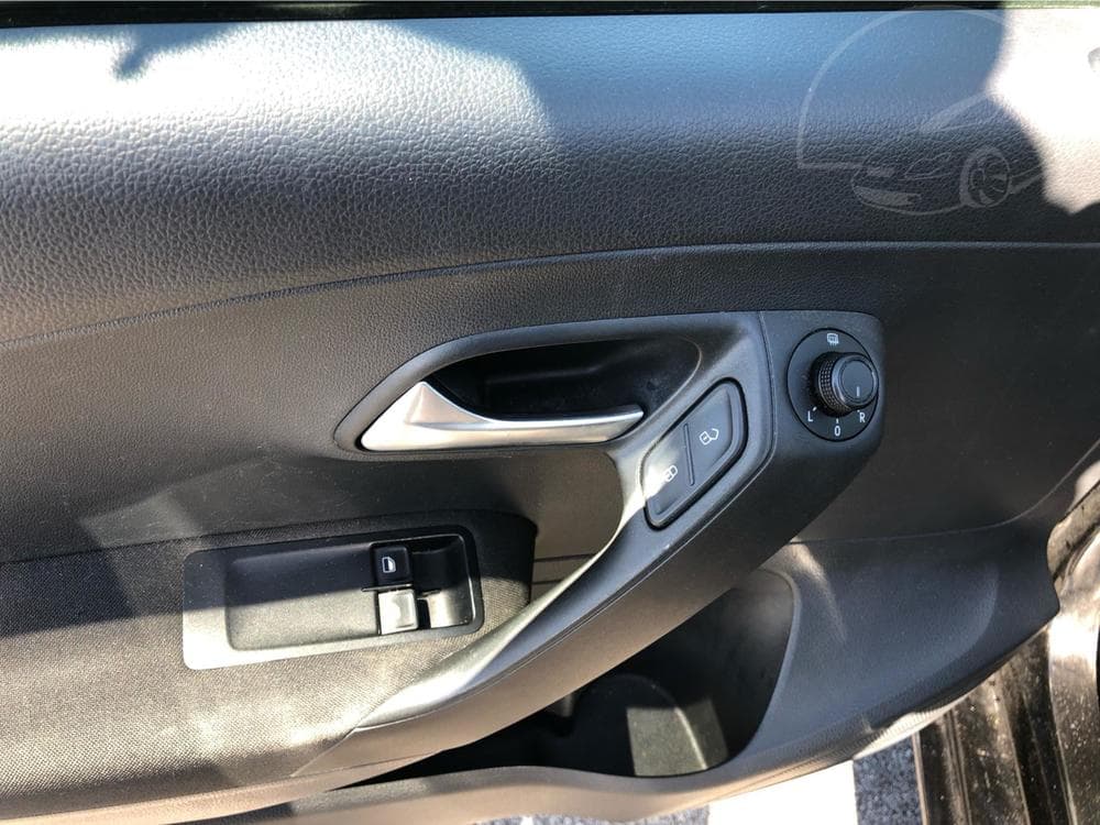 2016 Volkswagen POLO - 29