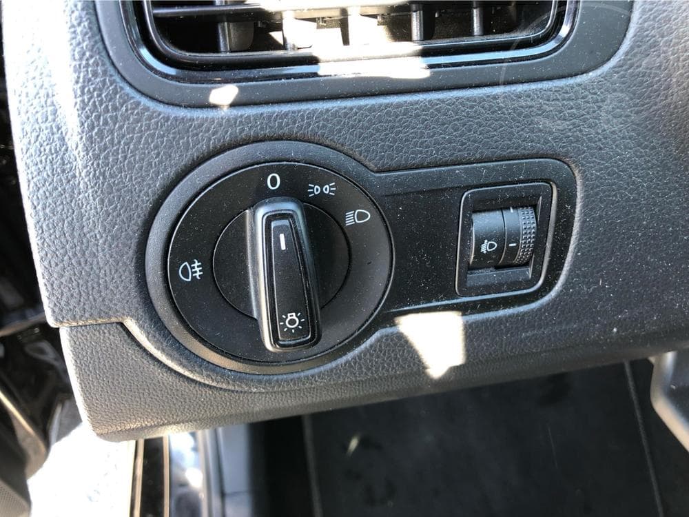 2016 Volkswagen POLO - 31