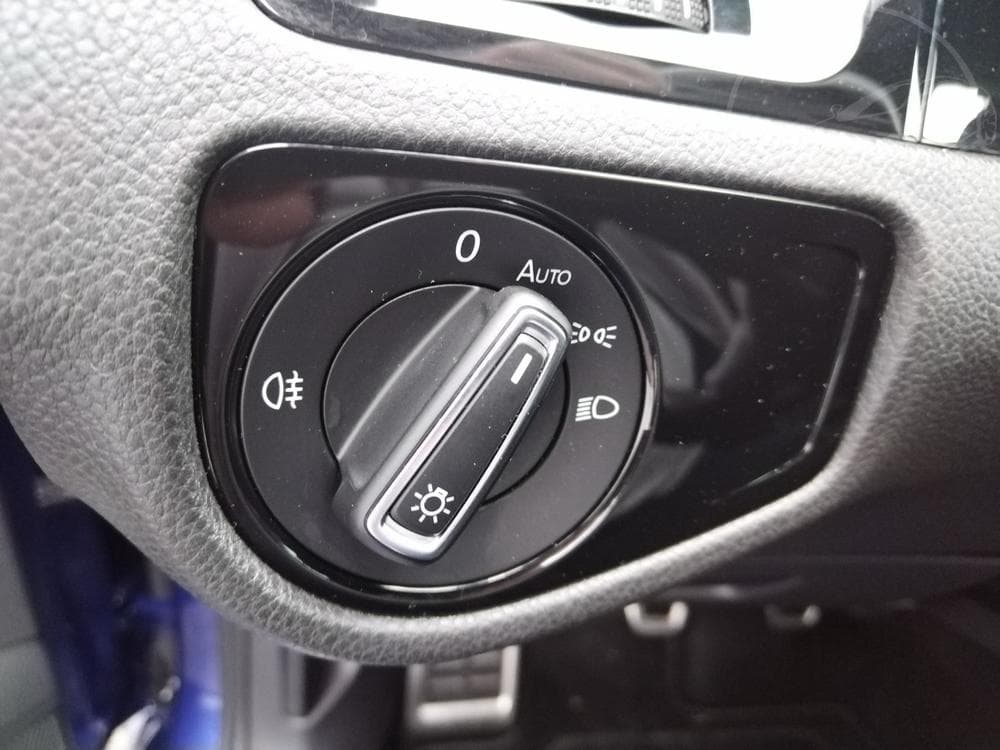 2017 Volkswagen Golf - 17