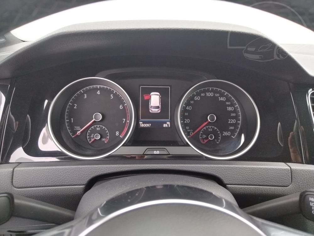 2017 Volkswagen Golf - 18