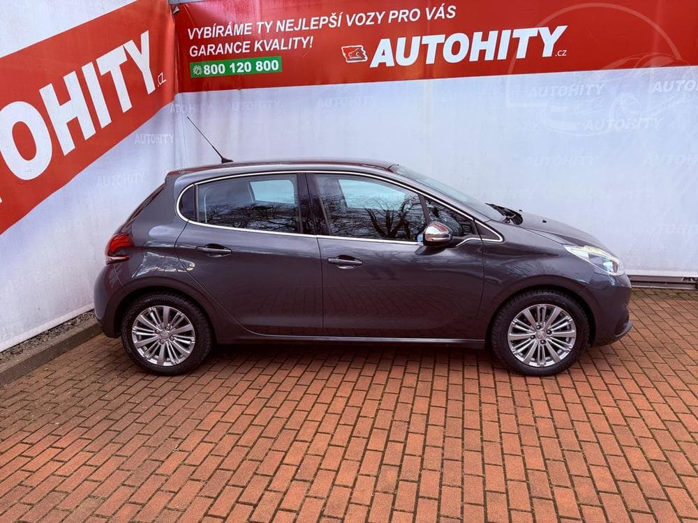 2016 Peugeot 208 - 6