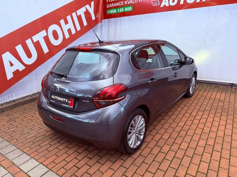 2016 Peugeot 208 - 7