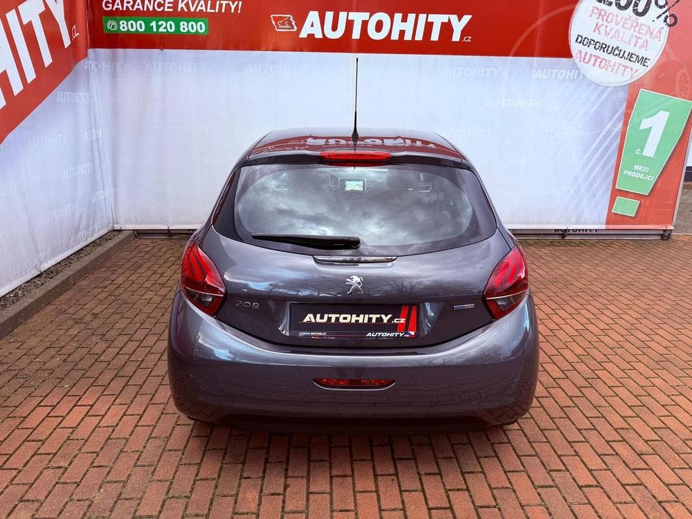 2016 Peugeot 208 - 8
