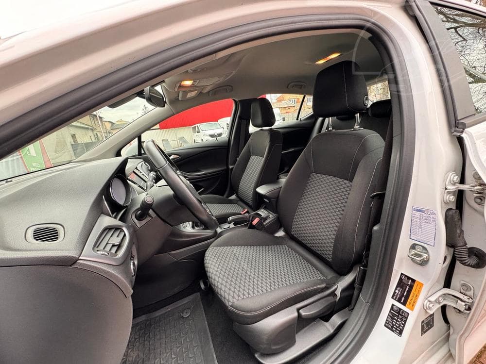 2016 Opel ASTRA - 11