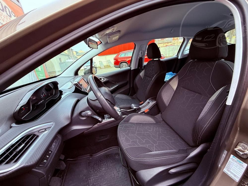 2017 Peugeot 2008 - 12