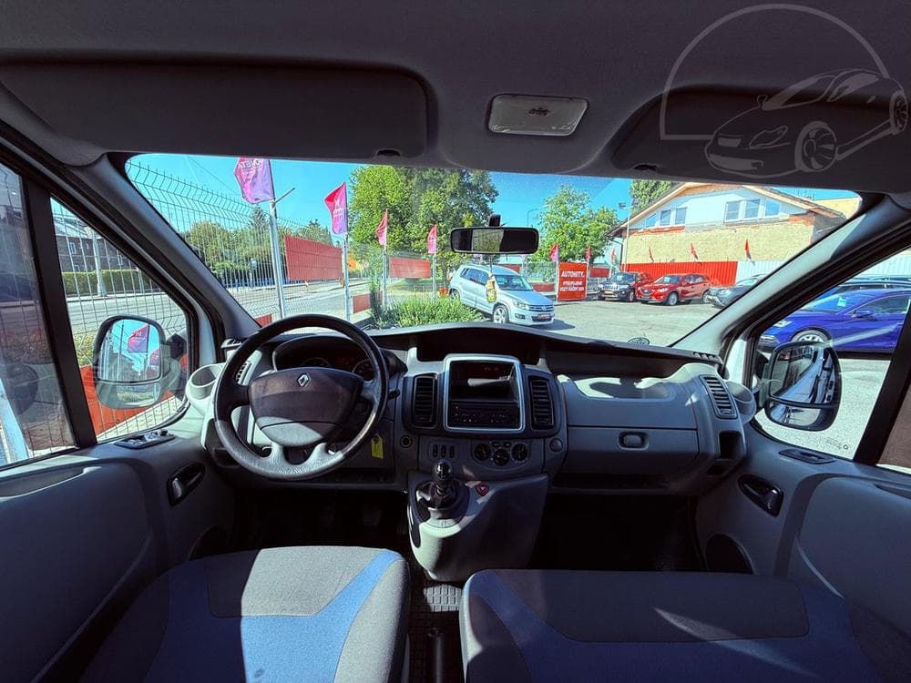 2011 Renault Trafic - 12