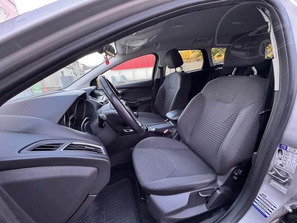 2017 Ford Focus - 13