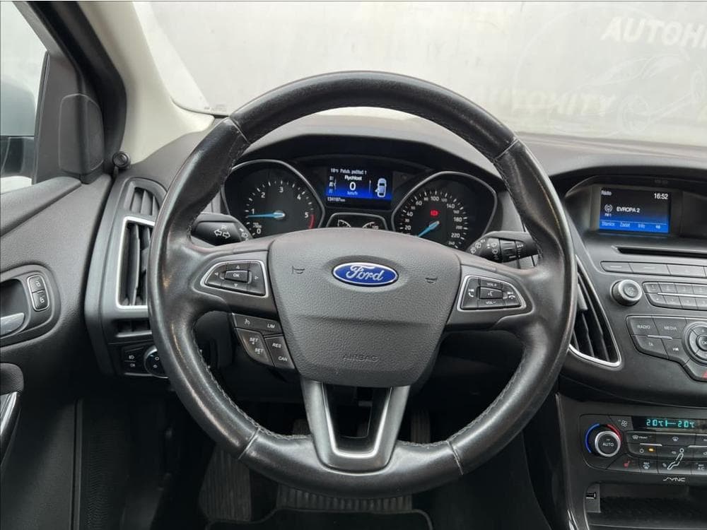 2016 Ford Focus - 14