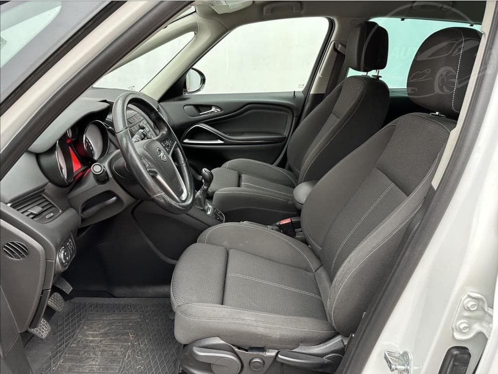 2016 Opel ZAFIRA - 14