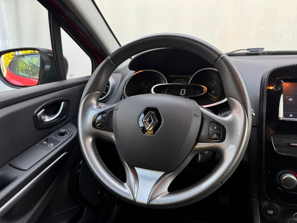 2016 Renault Clio - 15