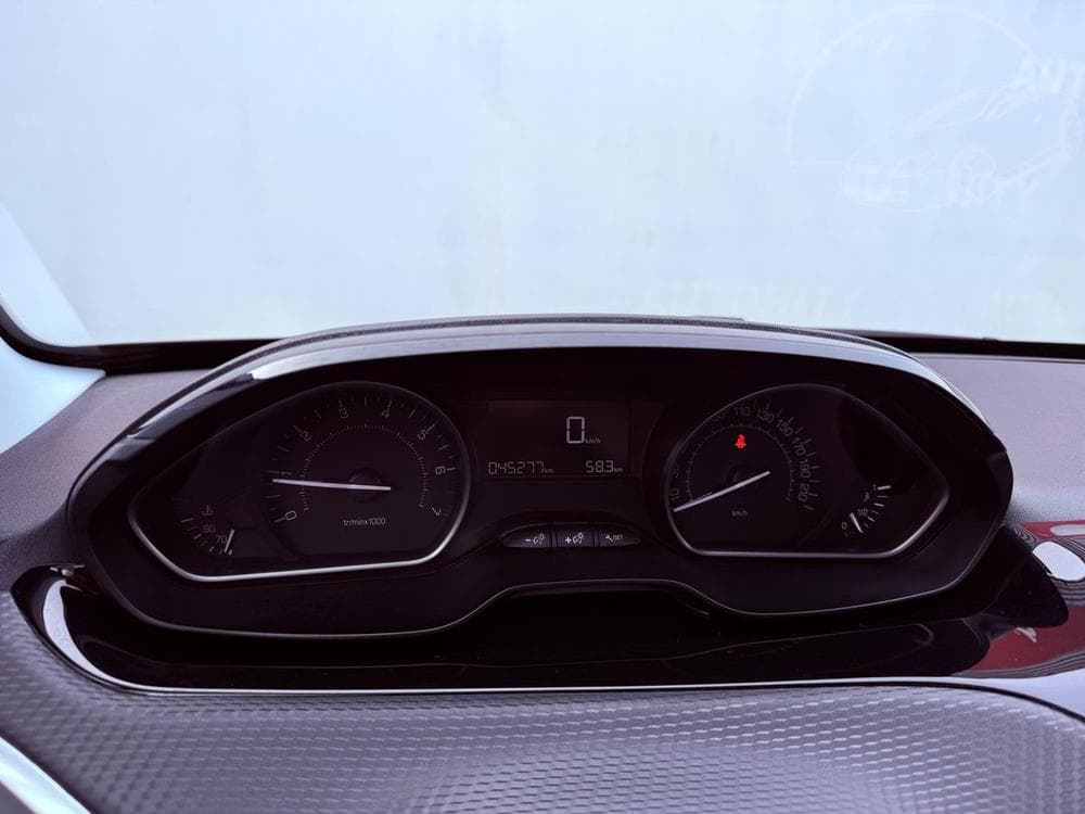 2017 Peugeot 2008 - 16