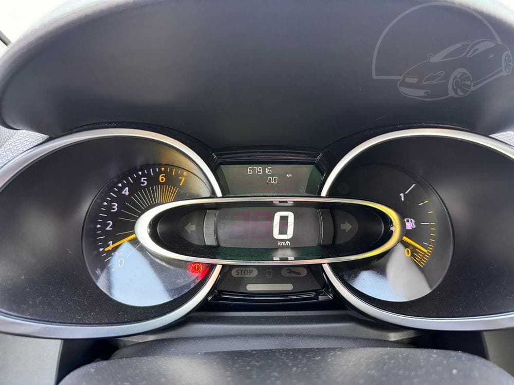 2016 Renault Clio - 17