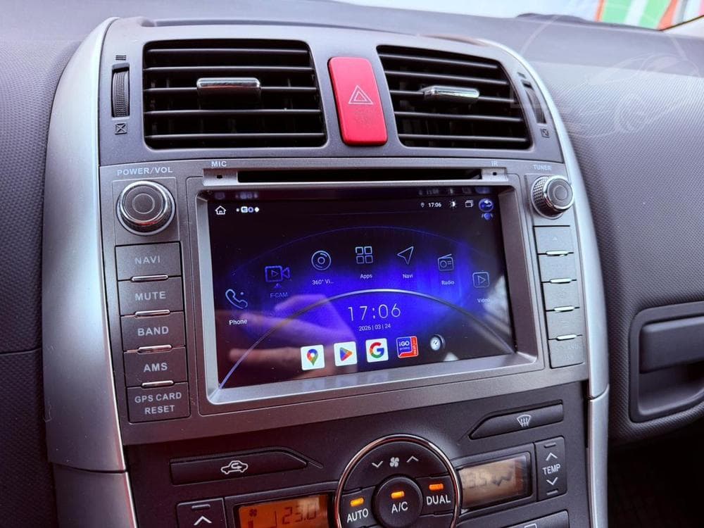 2012 Toyota AURIS - 17