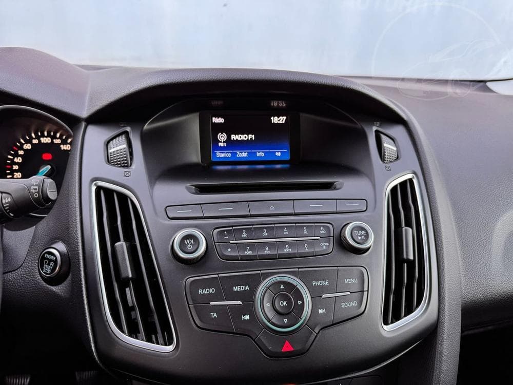 2017 Ford Focus - 18