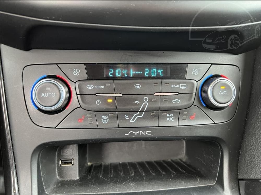 2016 Ford Focus - 18