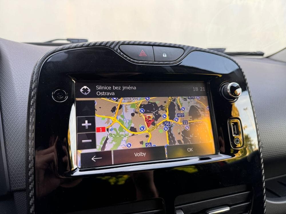 2016 Renault Clio - 18