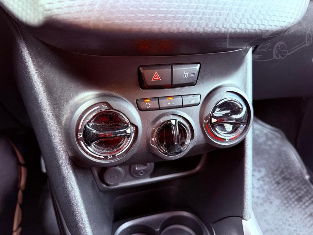 2017 Peugeot 2008 - 19