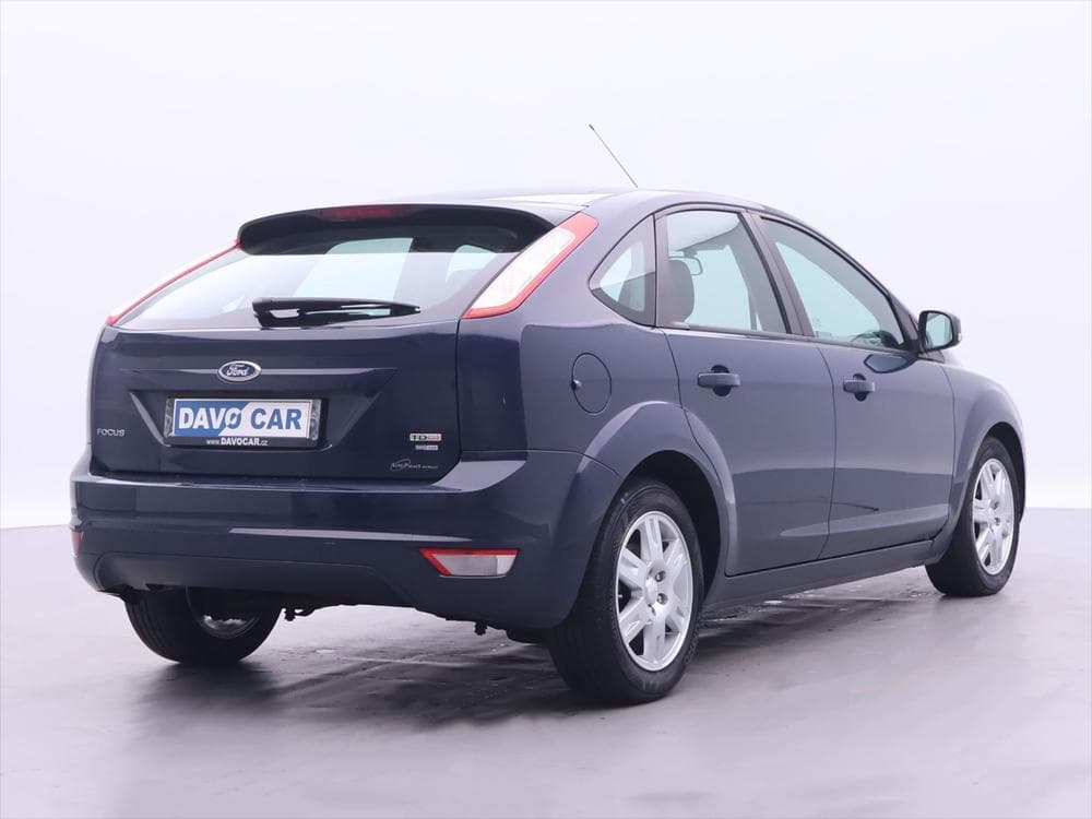 2010 Ford FOCUS - 7