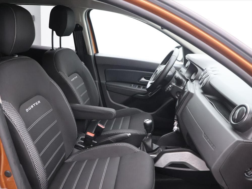 2020 Dacia DUSTER - 11