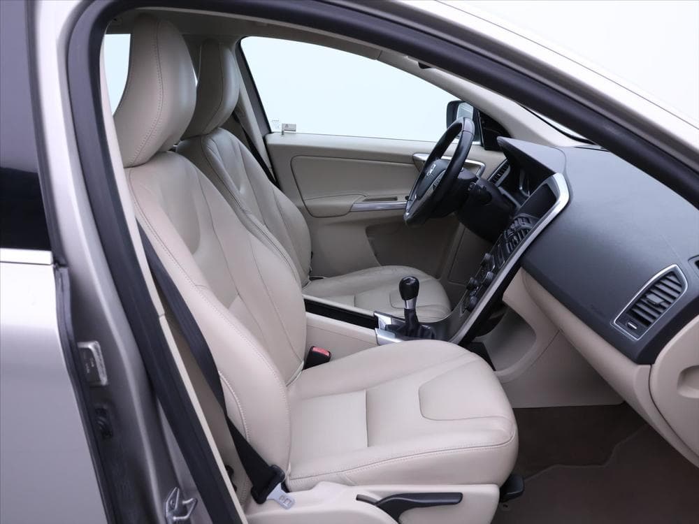 2014 Volvo XC60 - 12
