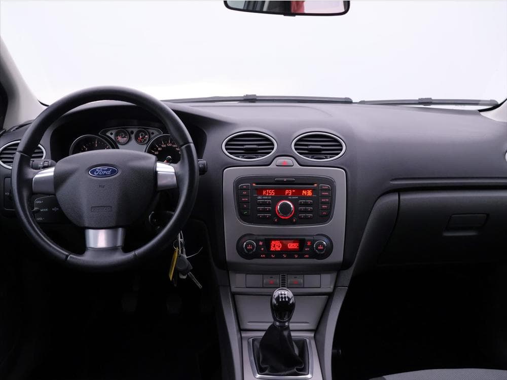 2010 Ford FOCUS - 18