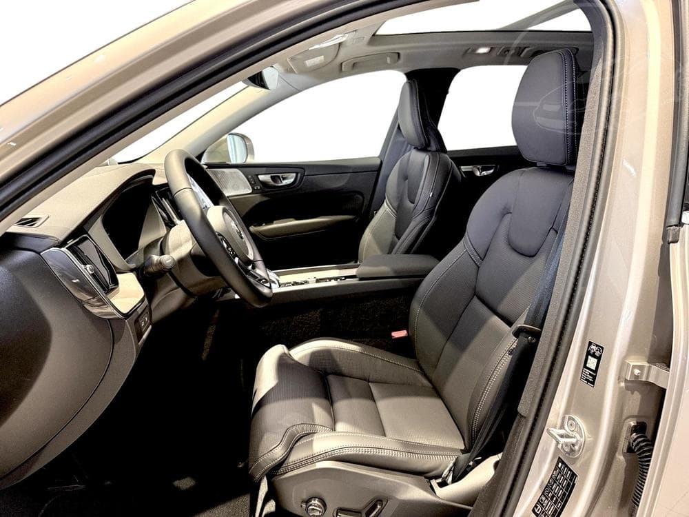 2026 Volvo XC60 - 15