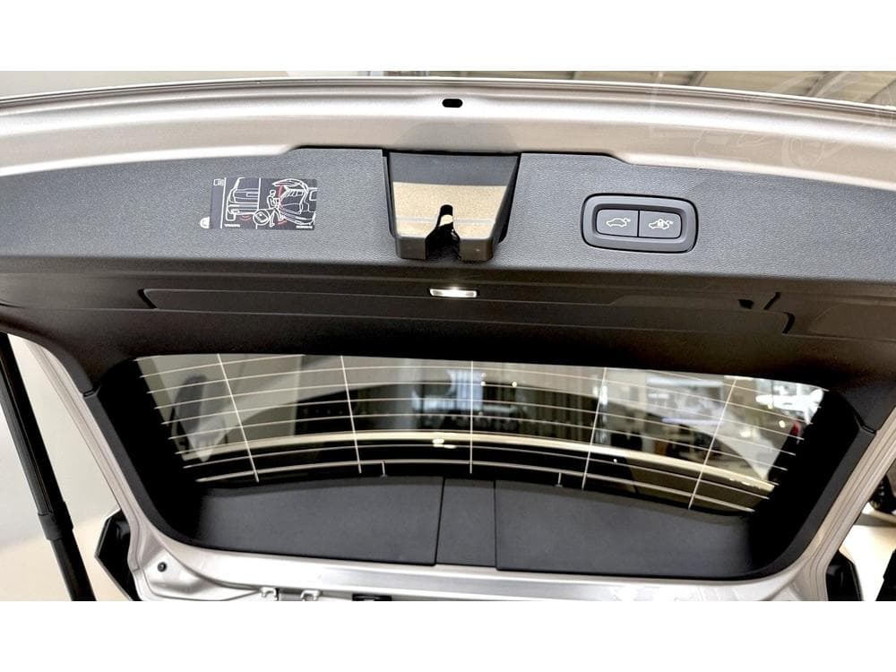2026 Volvo V60 - 25