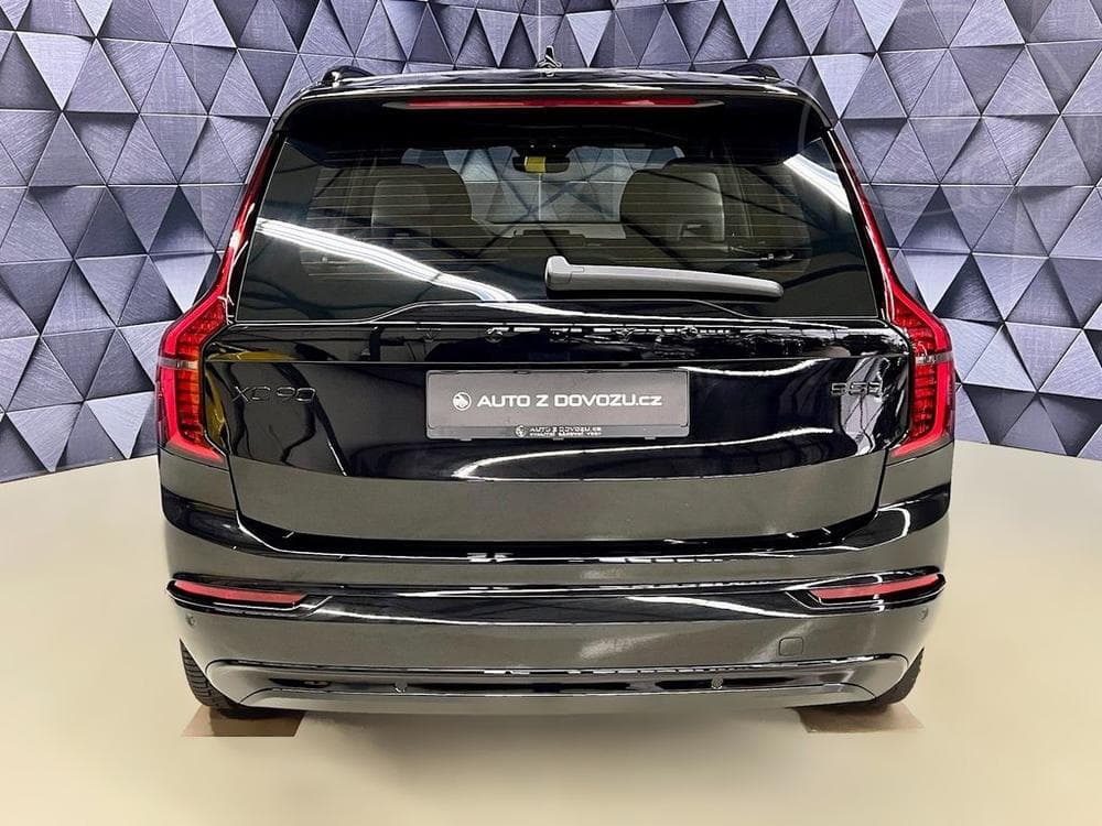 2026 Volvo XC90 - 13