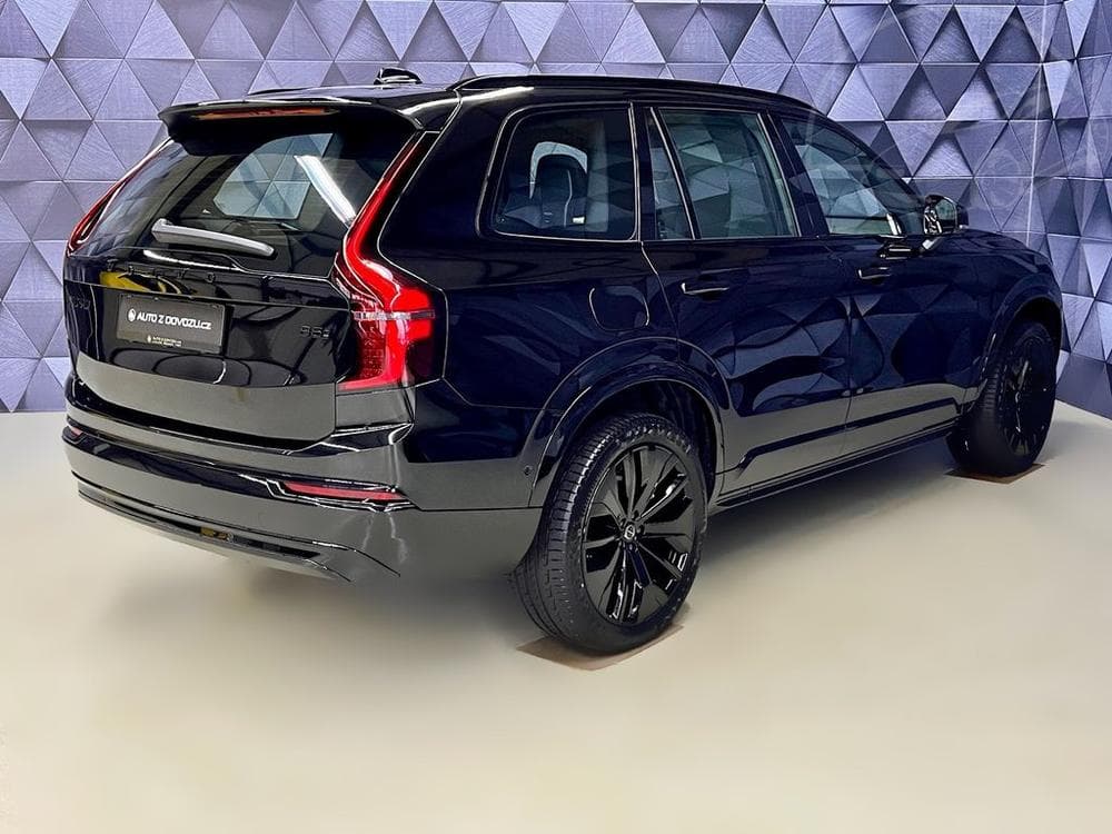 2026 Volvo XC90 - 16