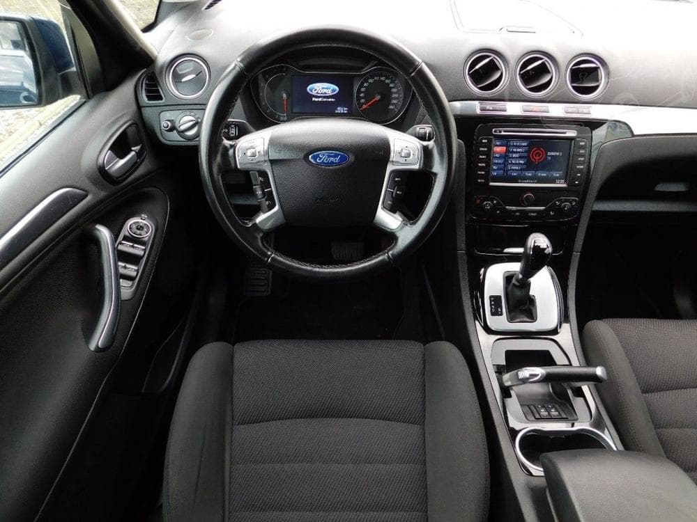 2012 Ford S-MAX - 9