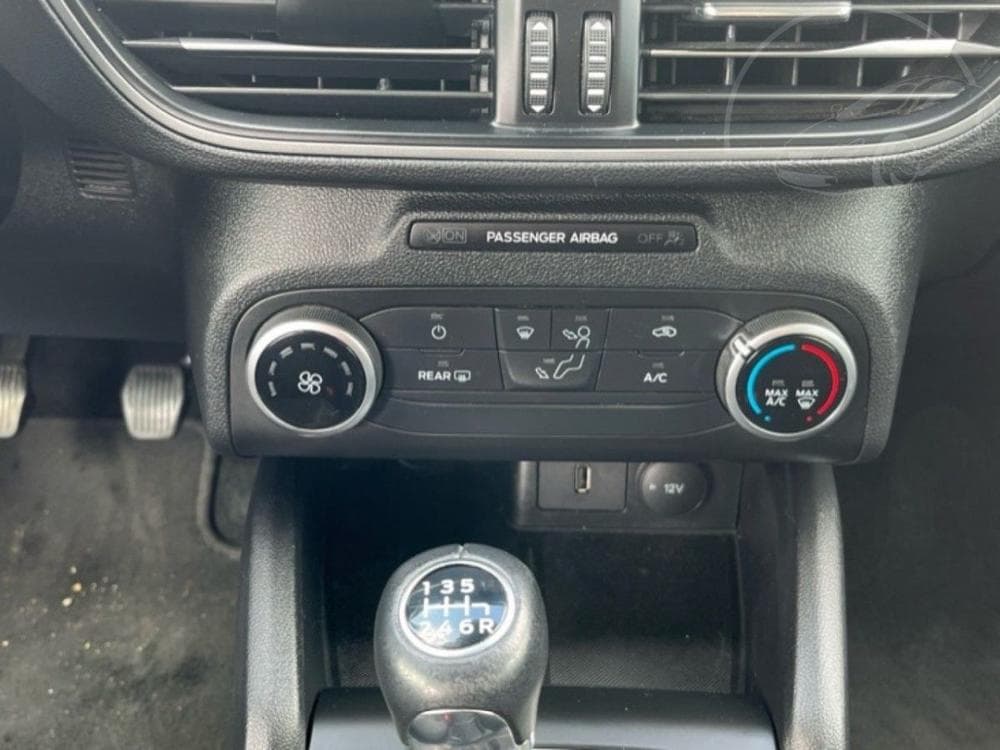 2020 Ford FOCUS - 11
