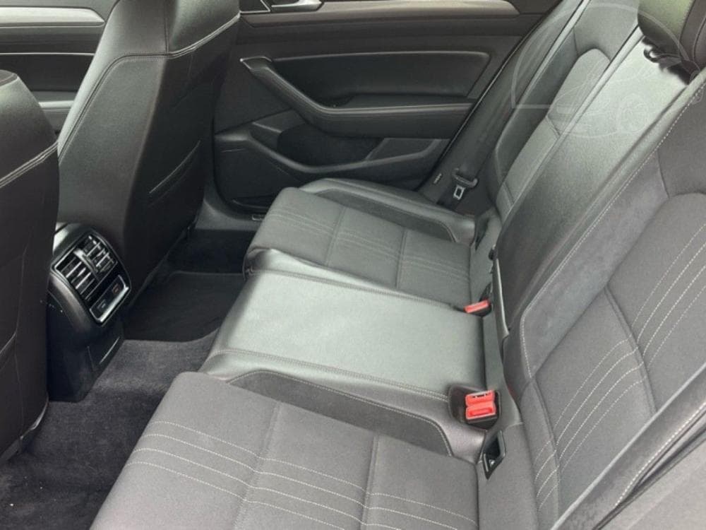 2018 Volkswagen PASSAT - 12