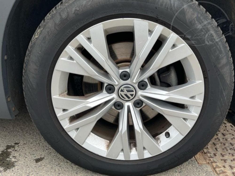 2018 Volkswagen PASSAT - 14