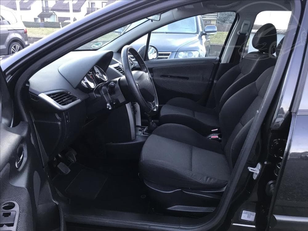 2008 Peugeot 207 - 12