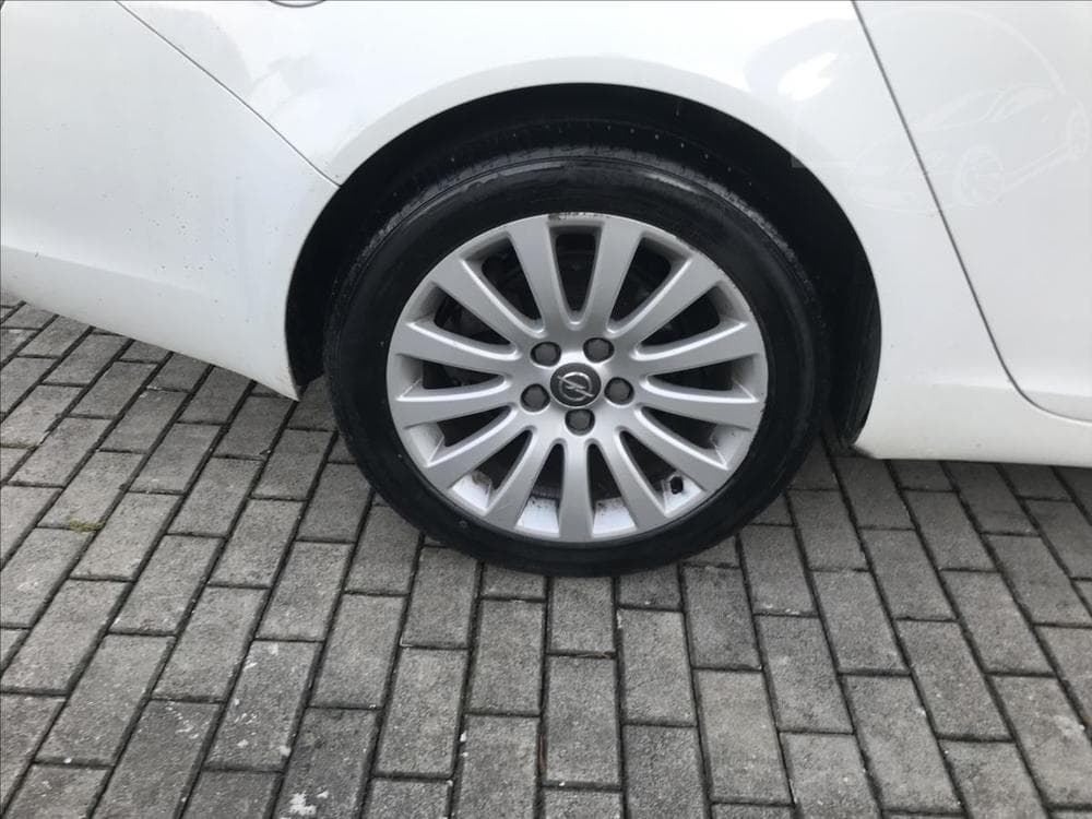 2010 Opel INSIGNIA - 17