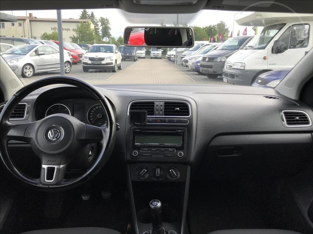 2010 Volkswagen POLO - 13